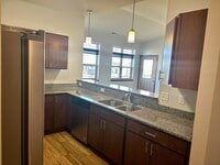 Building Photo - 122 Wisconsin St