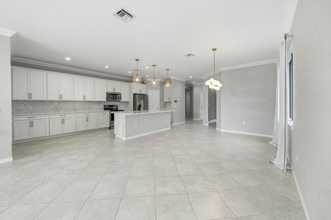 Building Photo - 8359 Hanoverian Dr