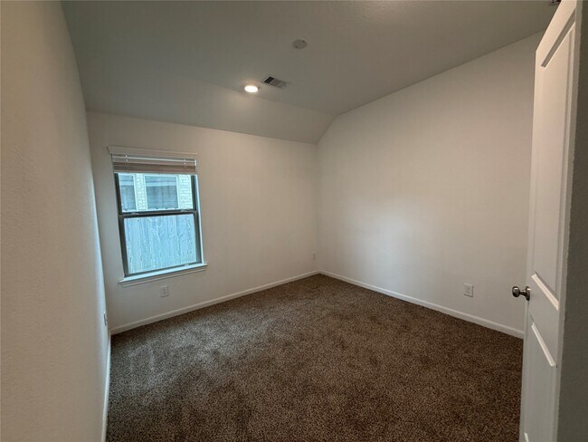 Building Photo - 1330 Heather Rosewood Ln