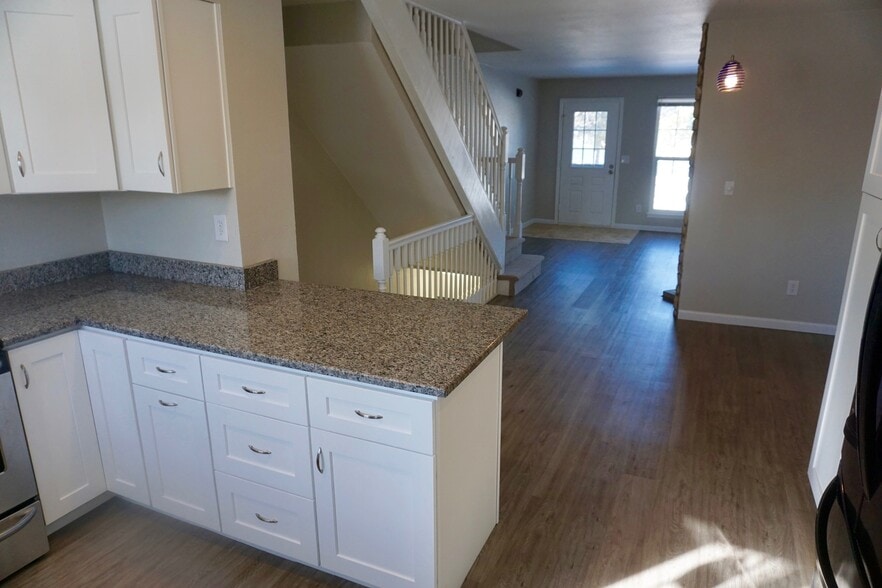 Building Photo - 10252 West Dartmouth Avenue