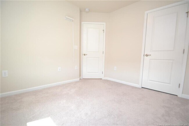 Building Photo - 1006 Romeria Dr