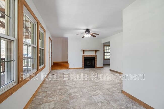 Building Photo - 35 Hedgecock Farm