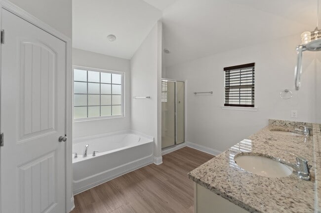 Building Photo - Spacious 5-Bedroom Home in The Palms at New Hampstead with Office & Screened Porch