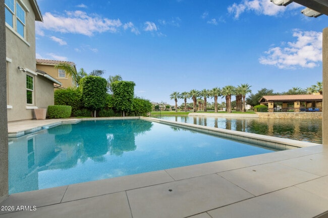 Building Photo - 4322 S Gardenia Dr