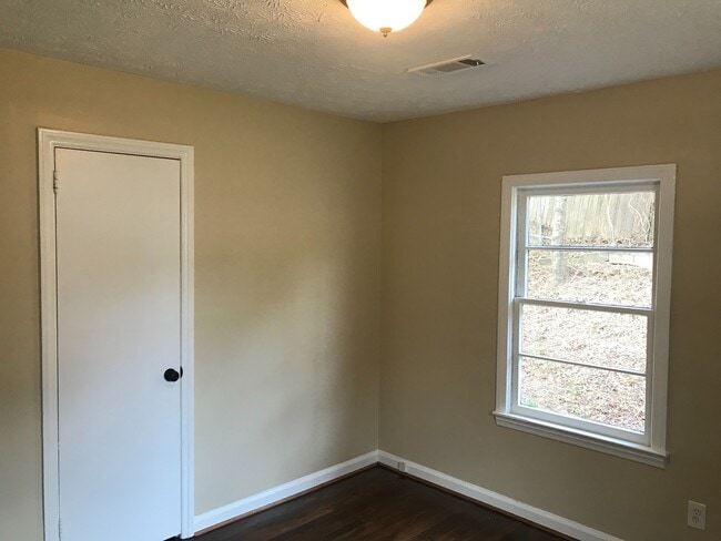 Building Photo - **UPCOMING**3 or 4 Bedroom / 1.5 Bathroom Home for Rent in Columbus, GA