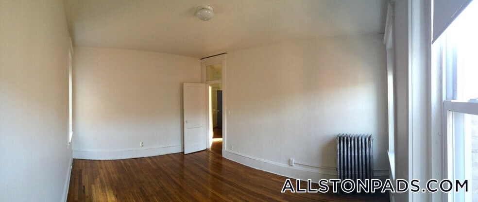 Building Photo - 1334 Commonwealth Ave