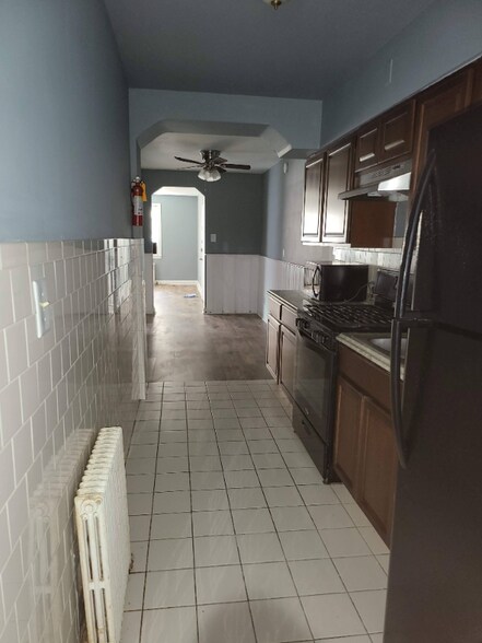 Building Photo - 4112 Queensbury Rd