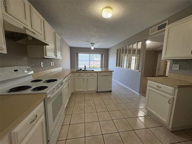 Building Photo - 455 Everest Ct