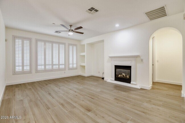 Building Photo - 16844 N 98th Pl