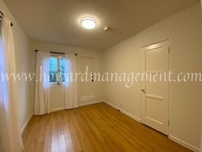 Building Photo - 02025FO