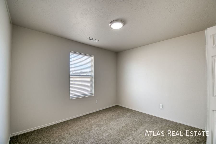 Building Photo - 12713 Lignite Dr