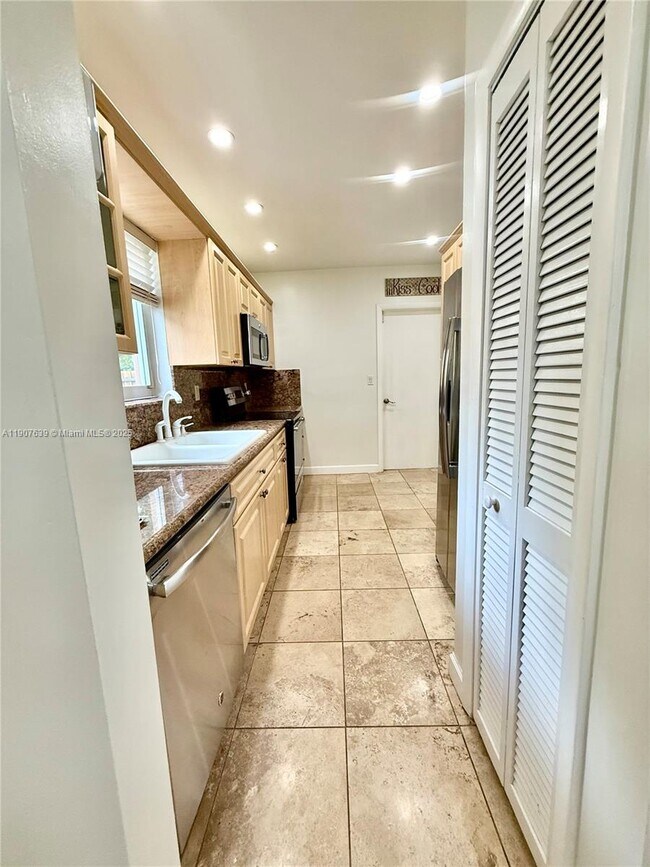 Building Photo - 1340 Miami Springs Ave