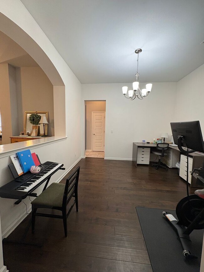 Building Photo - Woodland Creek Rental