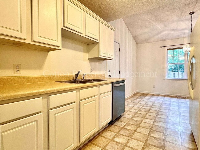 Building Photo - 7408 Bluestone Ct