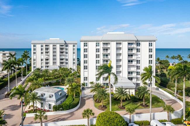 Building Photo - The Laurentians of Naples
