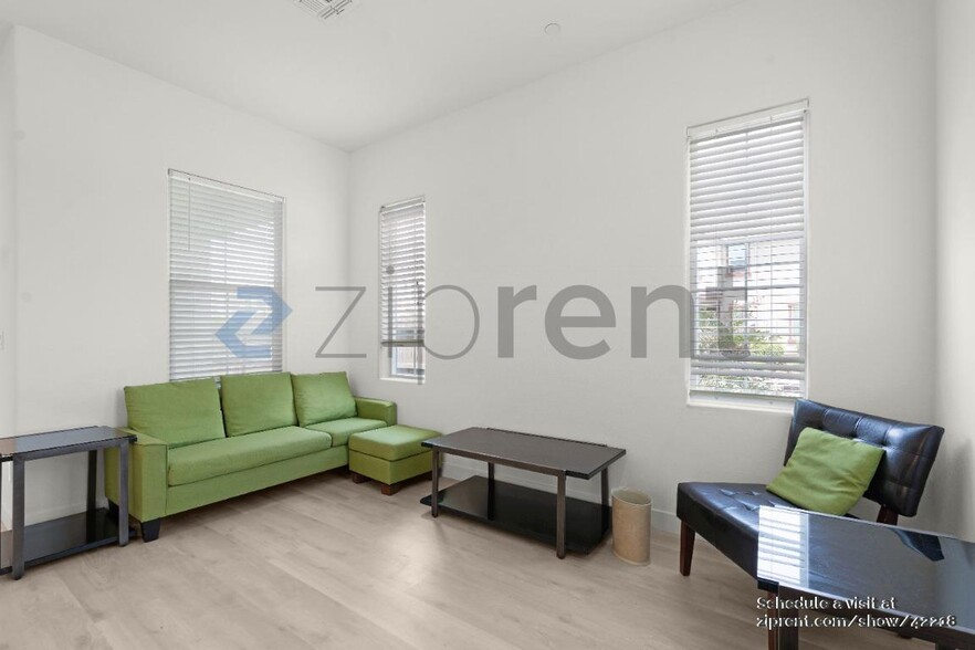 Building Photo - 4411 Natomas Central Dr