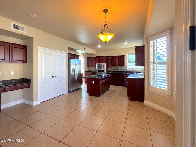 Building Photo - 413 Claiborne St