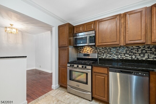 Building Photo - 33 Stockton Ct