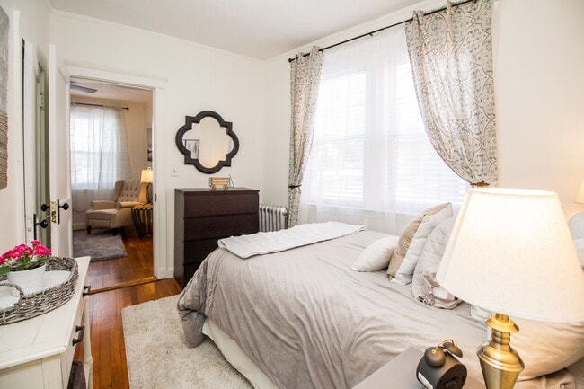 Building Photo - 191 Kent St