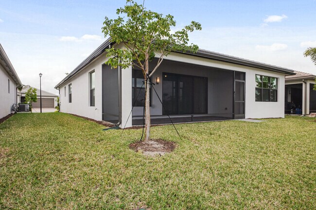 Building Photo - 12535 SW Blue Mangrove Pkwy