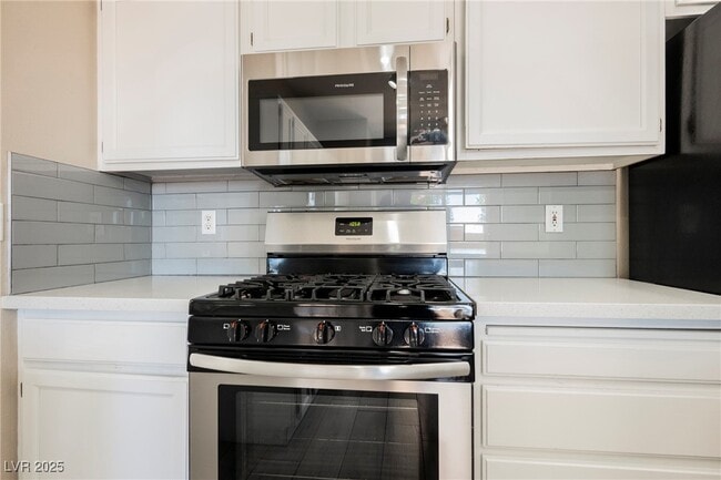 Building Photo - 138 Cam Capri