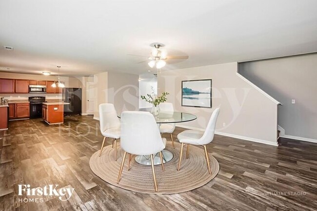 Building Photo - 608 Hunley St