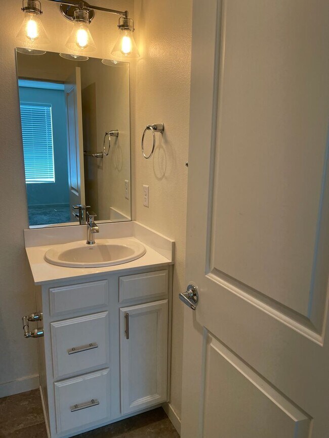 Building Photo - 505 Logan Jacob Ln