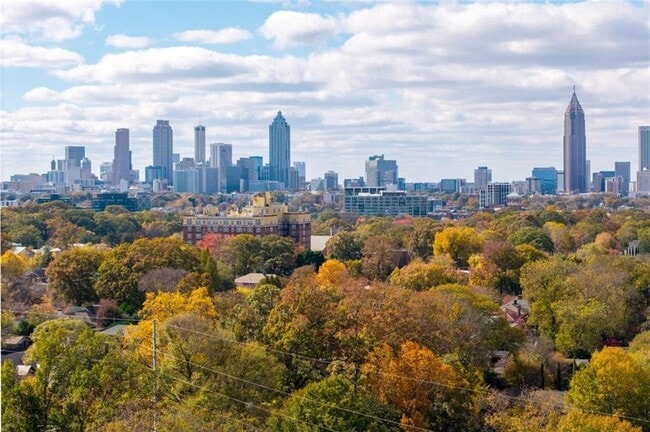 Building Photo - 821 Virginia Park Cir NE