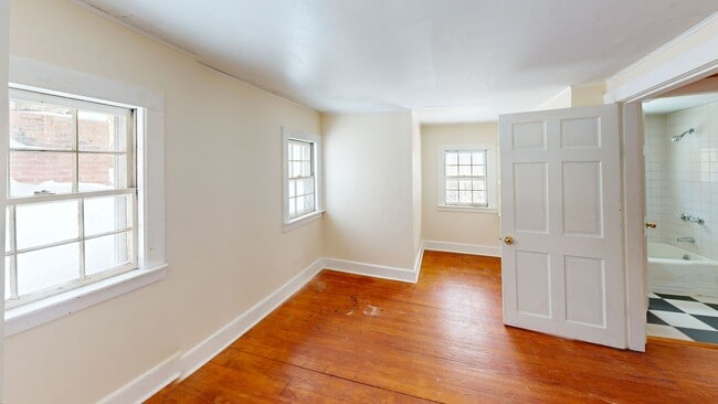 Building Photo - Cozy Two Story Home with Two Bathrooms.  ( CURRENTLY UNDER CONTRACT)