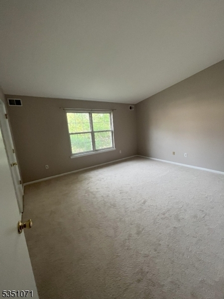 Building Photo - 9 Brookside Ln