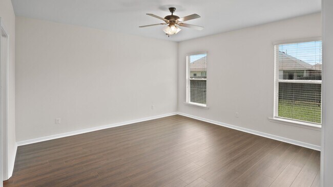 Building Photo - LSU Tigers—Your Off-Campus Spot is Here!