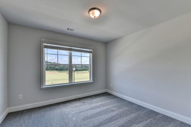 Building Photo - 7309 Yewtree Dr
