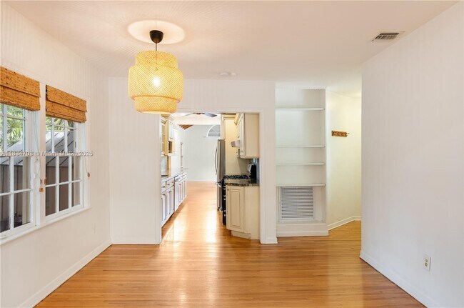 Building Photo - 4001 Hardie Ave