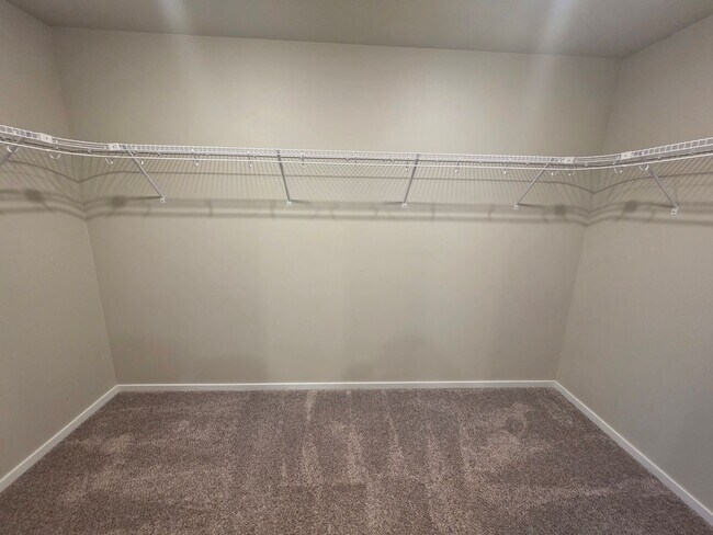 Building Photo - Beautiful Updated Home