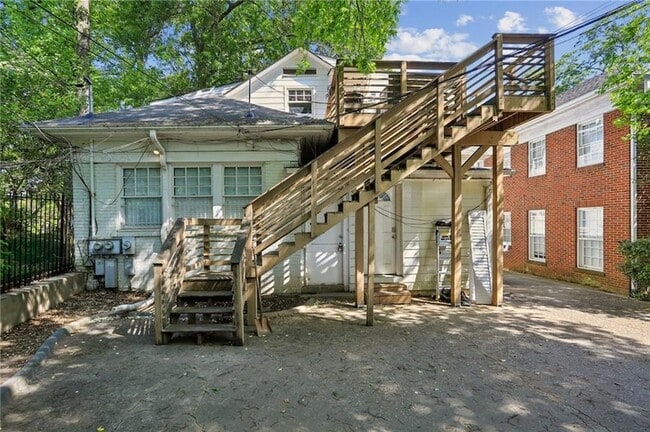 Building Photo - 385 10th St NE