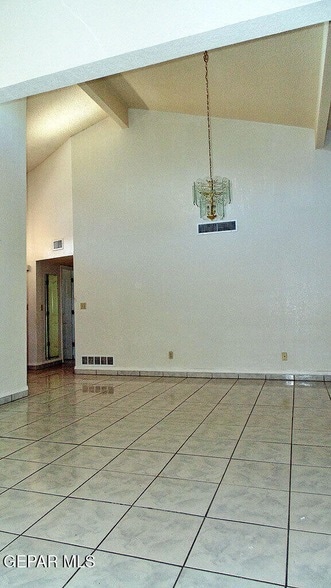 Building Photo - 7133 Imperial Ridge Dr