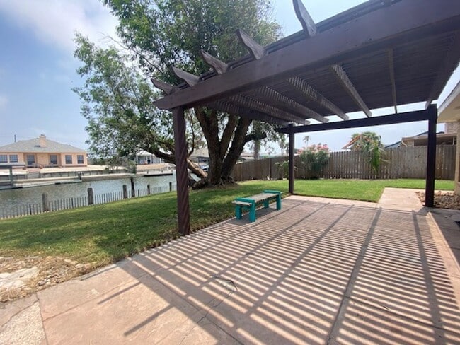 Building Photo - WATERFRONT HOME W/ FENCED YARD