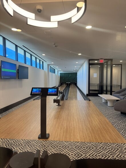 Building Photo - 15061 S Dixie Hwy