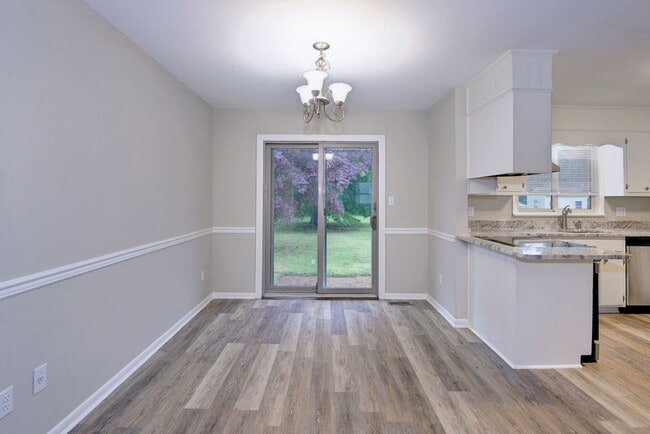 Building Photo - Nicely updated rancher!