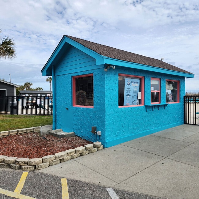Building Photo - 5905 S Kings Hwy