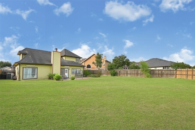 Building Photo - 13523 Pasa Robles Ln