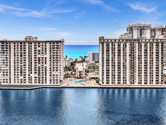 Building Photo - 1600 S Ocean Dr