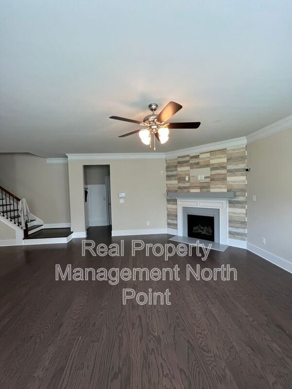 Building Photo - 184 Gray Trl