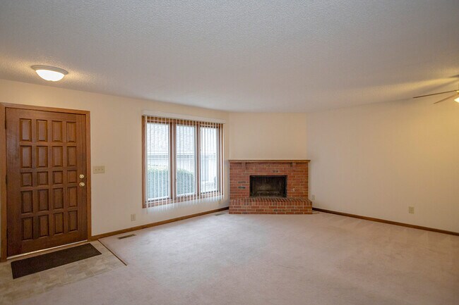 Building Photo - 2228 S. 9th-B