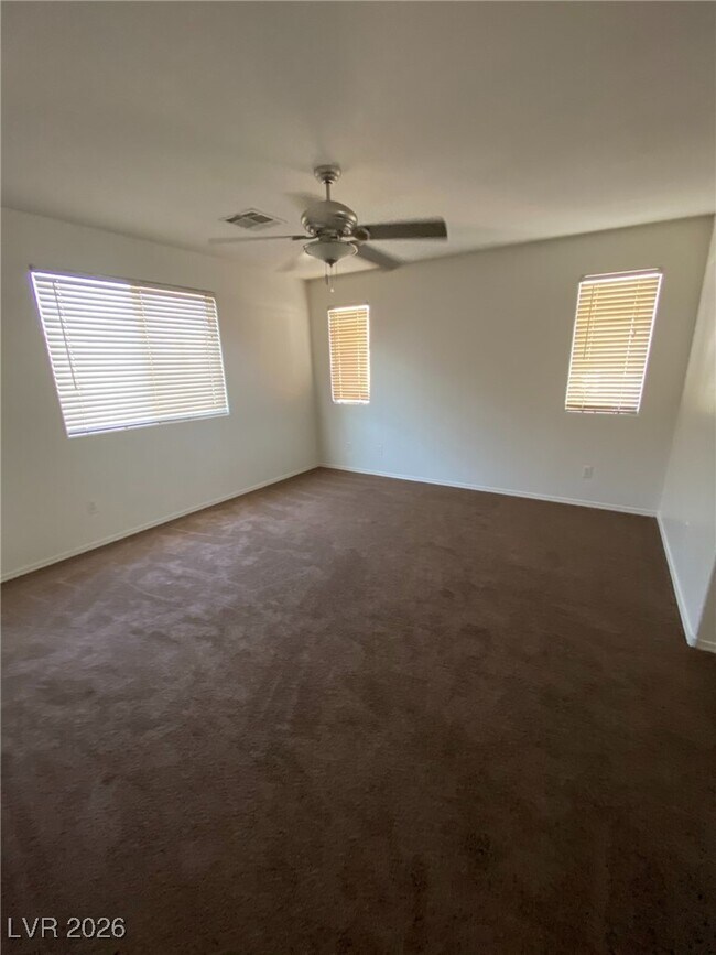 Building Photo - 987 Cantabria Heights Ave