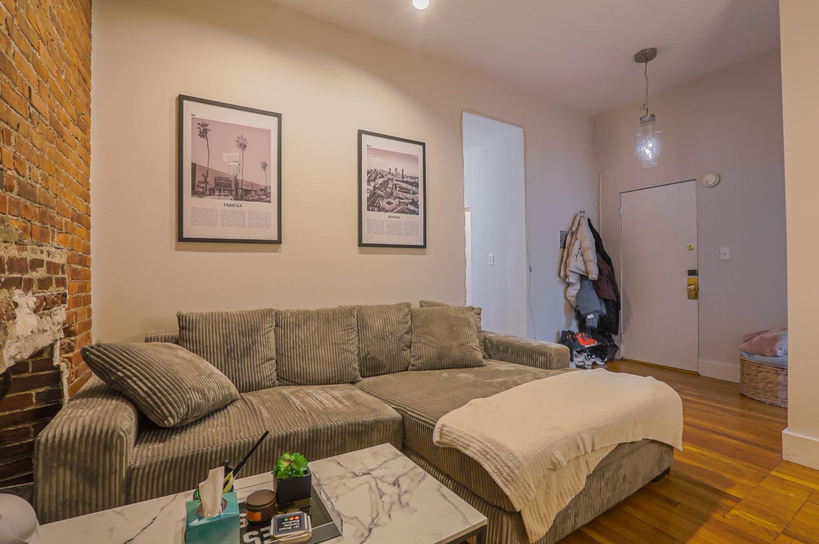 Building Photo - 11 Gorham St