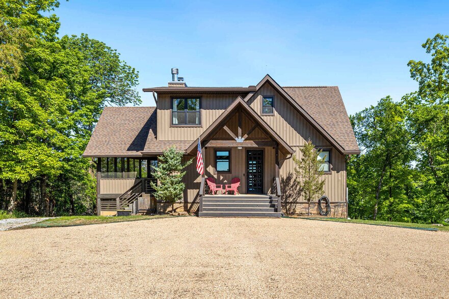 Building Photo - 8760 Stuckey Ln