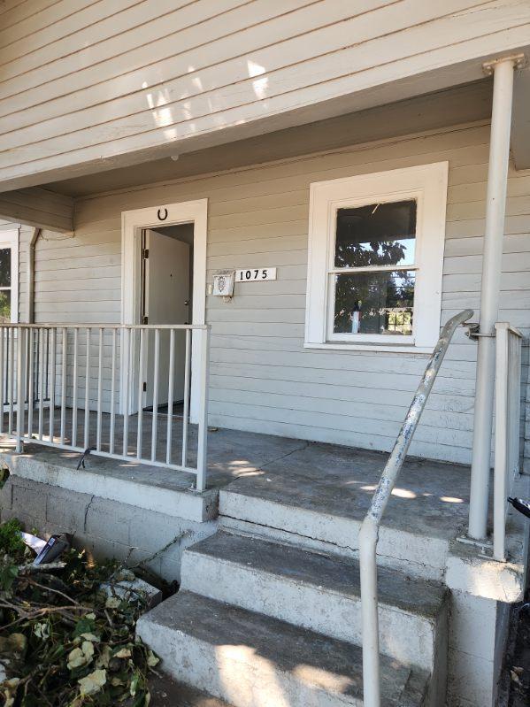 Primary Photo - 1075 Rural Ave SE