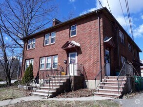 Building Photo - 1667 Centre St