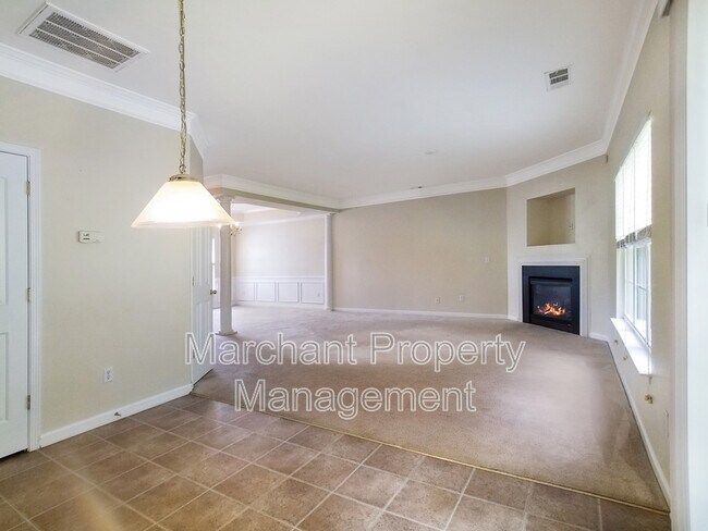 Building Photo - 27 Sunfield Ct